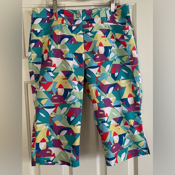 NVO Sport Golf Long Shorts. Multicolor Geometric Pattern Peddle Pusher. Size 8. - Picture 2 of 15
